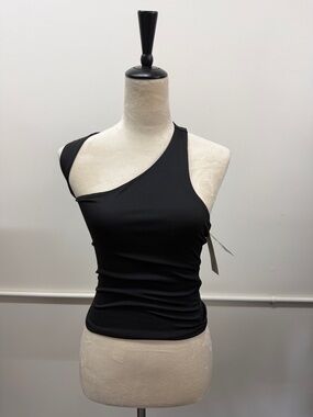 One-Shoulder Black Asymmetric Tank Top